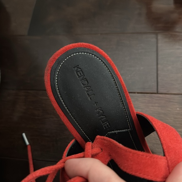 Kendall & Kylie High Heels - Picture 3 of 3